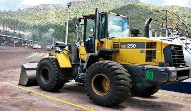 CARGADORES KOMATSU SE DESEMPEÑAN CON ÉXITO EN CARBOCOQUE