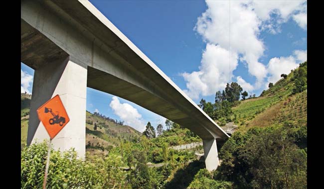 Día de la Infraestructura: Firman actas de inicio de obras 4G