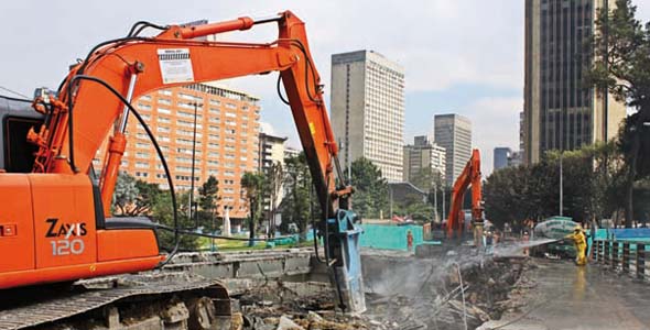 DEMOLICIÓN ÚLTIMO PUENTE VEHICULAR DE CALLE 26