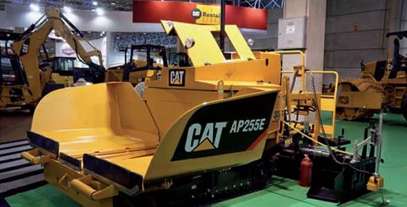 CATERPILLAR AMPLÍA SU  PRESENCIA CON MÁQUINAS  Y TECNOLOGÍA