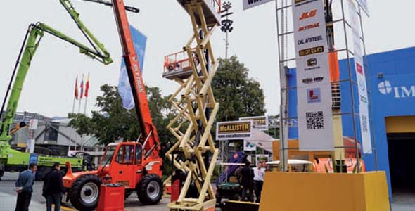 MCALLISTER MOSTRÓ SUS NUEVAS GRÚAS PM