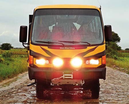 LA BUSETA 4X4 DE NON PLUS ULTRA SE DESTACÓ EN LA FERIA