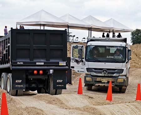 CAMIONES MERCEDES-BENZ